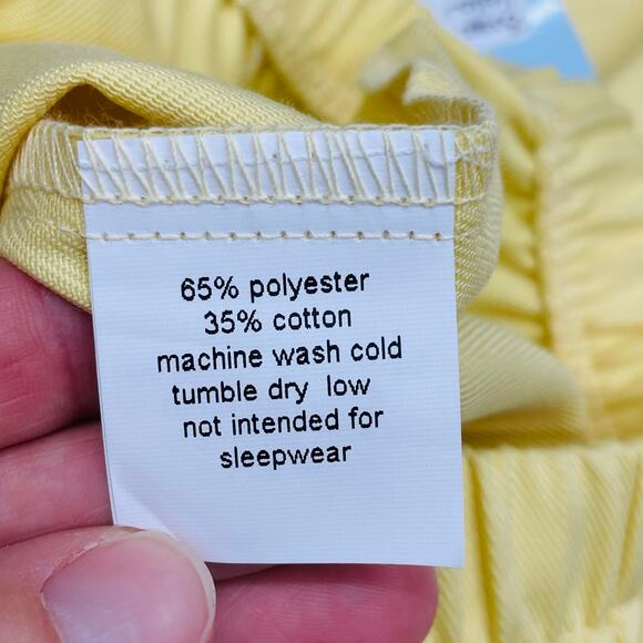 NWT Little English 3T Basic Shorts in Yellow Twill - Picture 3 of 3